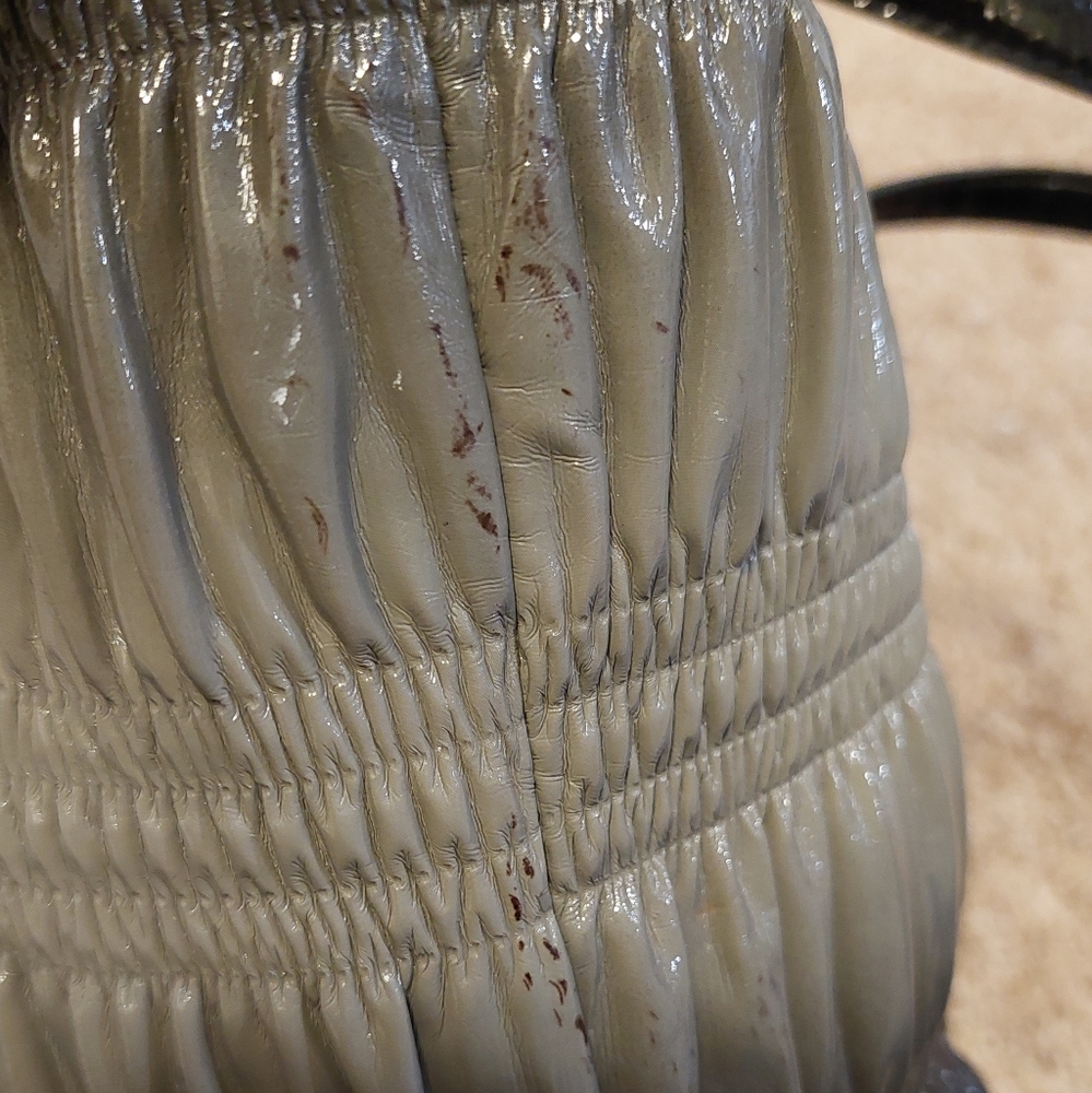 NINE WEST Pleated Vegan Leather Ombre Shopper Tote and Wristlet Bundle - Picture 14 of 15